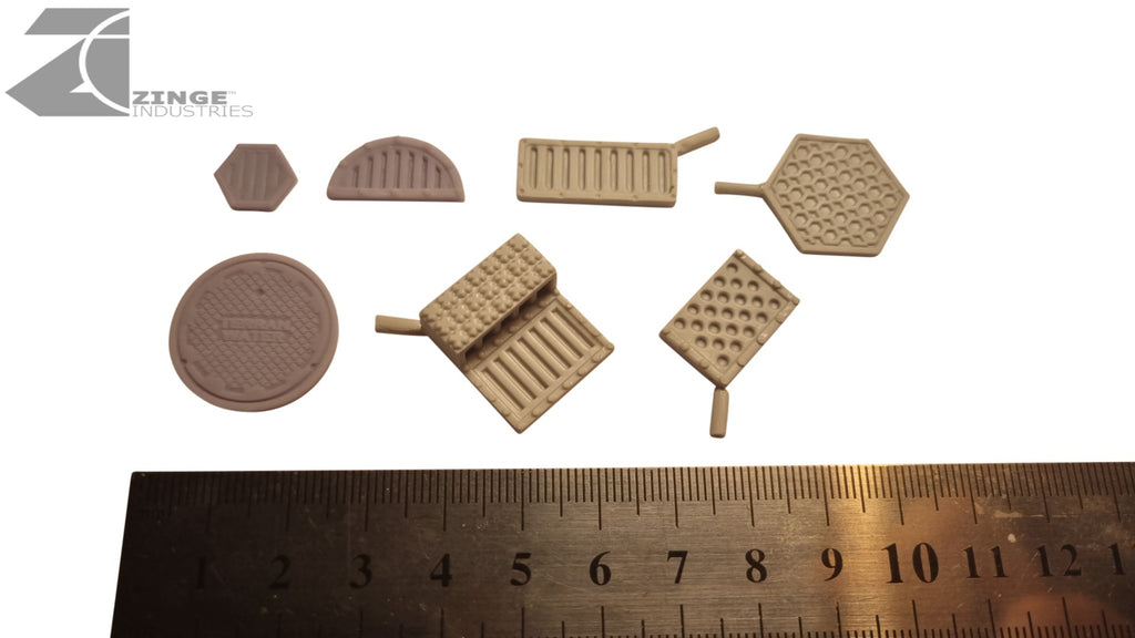 Manhole / Utility Covers - Sprue of 8 - Set 2